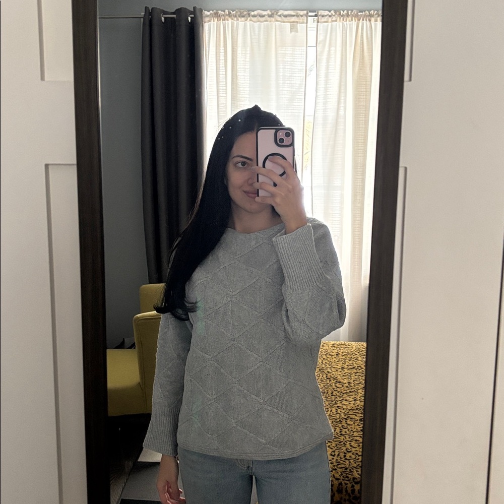 NEW Sweater💜💫 - Picture 4 of 7
